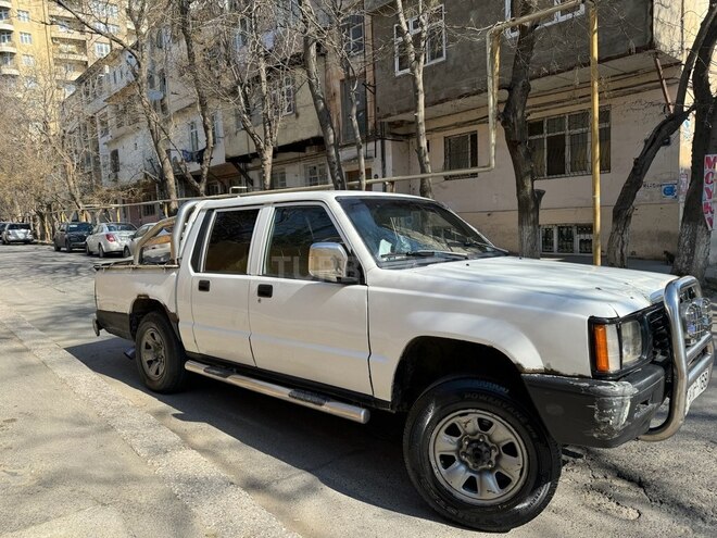 Mitsubishi L200 2000, 150,000 km - 2.5 l - Bakı