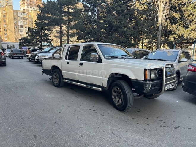 Mitsubishi L200 2000, 150,000 km - 2.5 l - Bakı