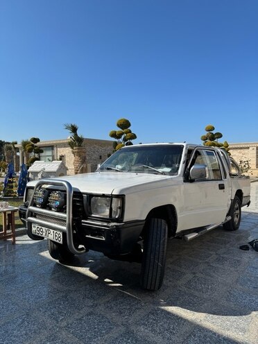 Mitsubishi L200 2000, 150,000 km - 2.5 l - Bakı