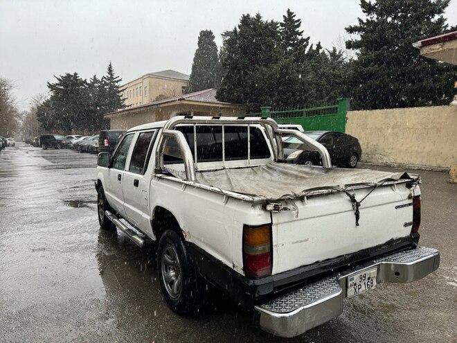Mitsubishi L200 2000, 150,000 km - 2.5 l - Bakı