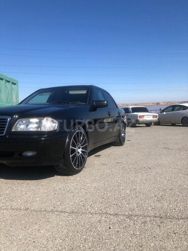 Mercedes C 230 2000, 245,000 km - 2.3 l - Bakı