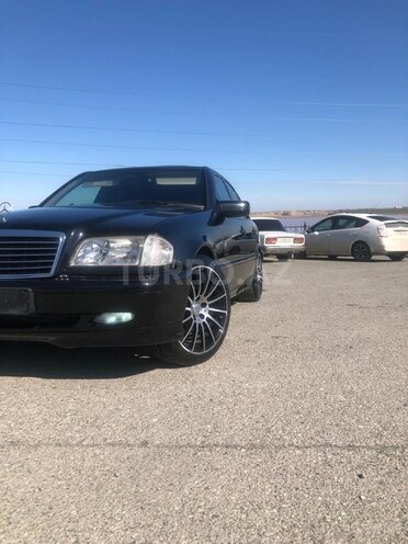 Mercedes C 230 2000, 245,000 km - 2.3 l - Bakı