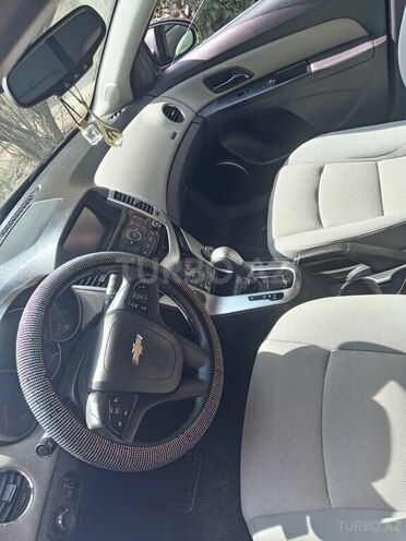 Chevrolet Cruze 2015, 220,600 km - 1.4 l - Gəncə