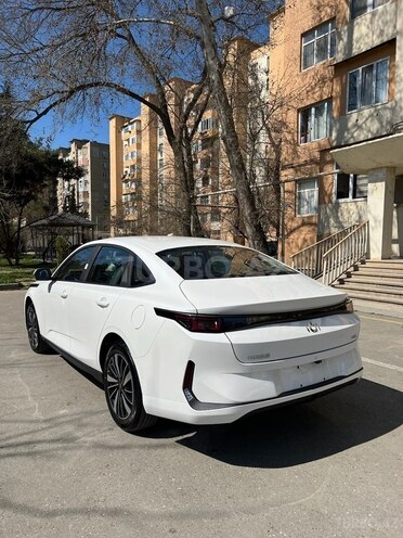 Changan Qiyuan A05 2025, 0 km - 1.5 л - Bakı