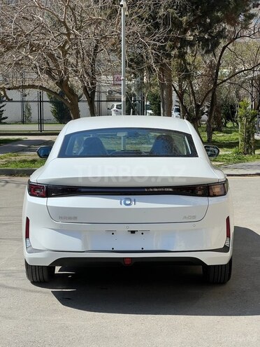 Changan Qiyuan A05 2025, 0 km - 1.5 л - Bakı