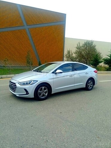 Hyundai Avante 2015, 193,658 km - 1.6 l - Bakı