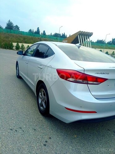 Hyundai Avante 2015, 193,658 km - 1.6 l - Bakı