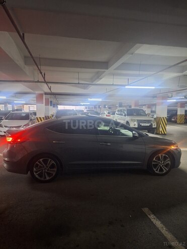 Hyundai Elantra 2015, 235,941 km - 2.0 l - Bakı