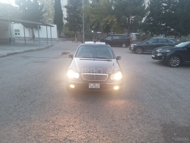 Mercedes C 180 2004, 250,000 km - 1.8 l - Sumqayıt