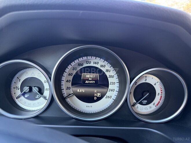 Mercedes E 220 d 2015, 332,000 km - 2.2 l - Bakı