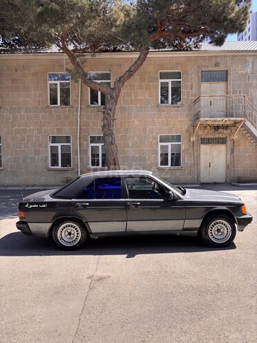 Mercedes 190 1988, 403,550 km - 2.0 л - Bakı