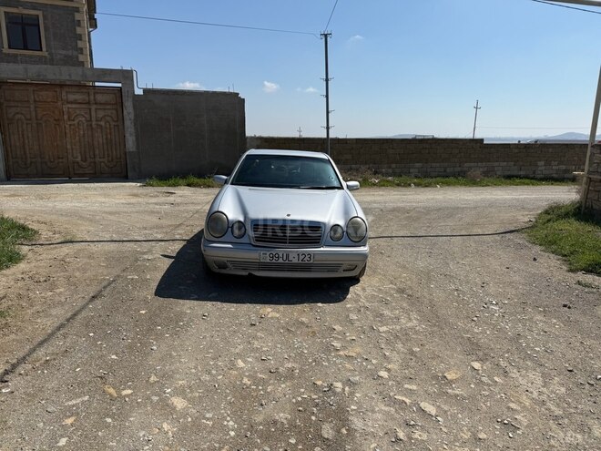 Mercedes E 240 1998, 325,000 km - 2.4 l - Gəncə
