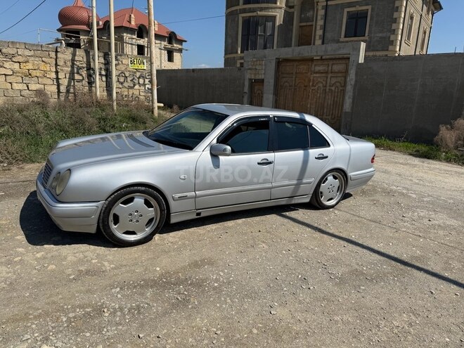Mercedes E 240 1998, 325,000 km - 2.4 l - Gəncə