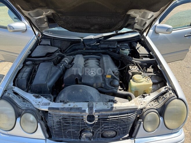 Mercedes E 240 1998, 325,000 km - 2.4 l - Gəncə