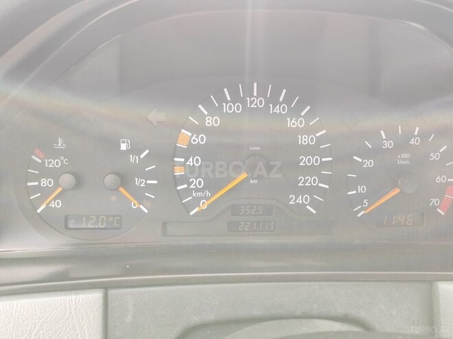Mercedes E 200 1998, 221,000 km - 2.0 l - Bakı