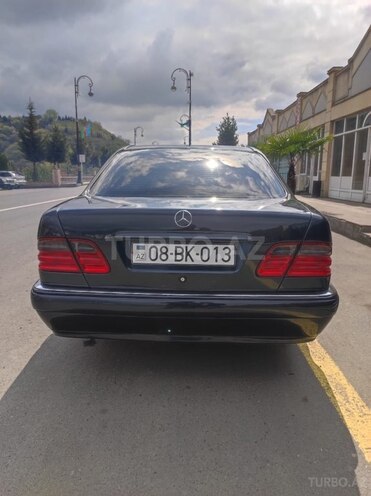 Mercedes E 200 1998, 221,000 km - 2.0 l - Bakı