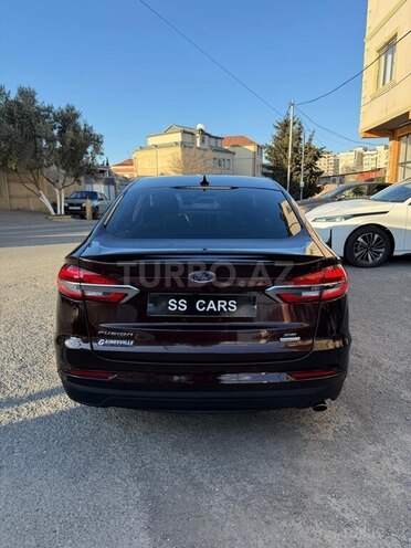 Ford Fusion (North America)-8