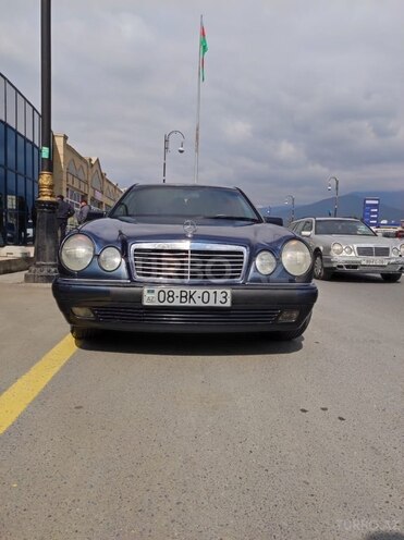 Mercedes E 200 1998, 221,000 km - 2.0 l - Bakı