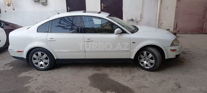 Volkswagen Passat 2001, 300,000 km - 1.8 l - Bakı