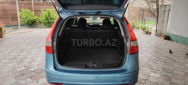 Hyundai i30 2010, 250,000 km - 1.6 l - Ağdaş