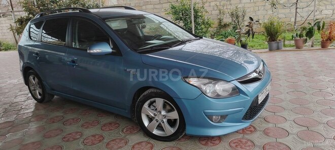 Hyundai i30 2010, 250,000 km - 1.6 l - Ağdaş