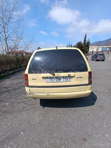 Opel Astra 1994, 370,000 km - 1.6 l - Qəbələ
