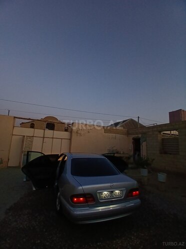 Mercedes E 240 1999, 317,000 km - 2.4 l - Şəmkir