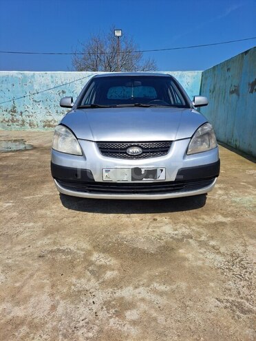 Kia Rio 2006, 297,000 km - 1.5 l - Astara