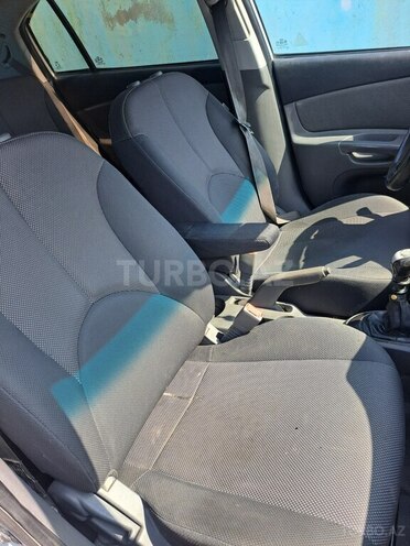 Kia Rio 2006, 297,000 km - 1.5 l - Astara