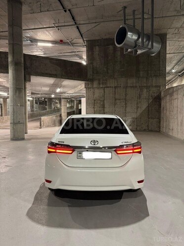 Toyota Corolla 2013, 241,600 km - 1.6 l - Bakı