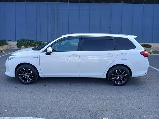 Toyota Corolla Fielder 2019, 136,000 km - 1.5 л - Bakı