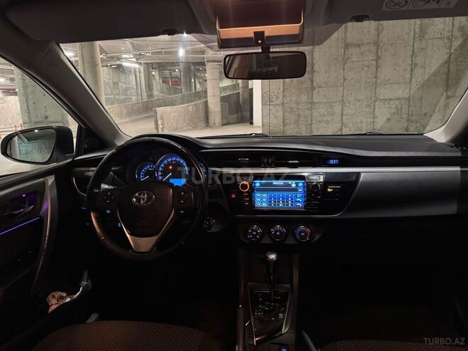 Toyota Corolla 2013, 241,600 km - 1.6 l - Bakı