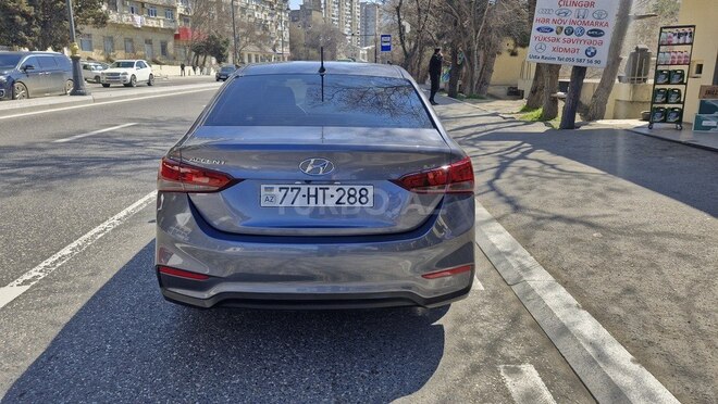 Hyundai Accent 2018, 76,000 km - 1.6 л - Bakı