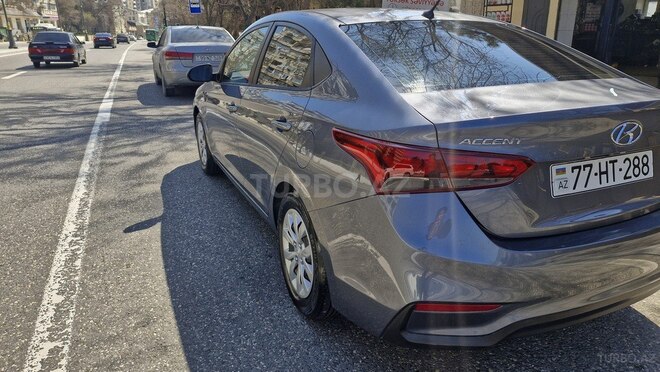 Hyundai Accent 2018, 76,000 km - 1.6 л - Bakı