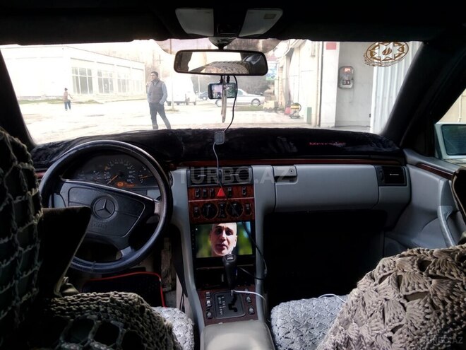 Mercedes E 290 1997, 650,000 km - 1.9 l - Bakı