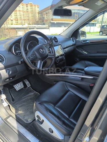 Mercedes ML 350 4MATIC 2010, 130,856 km - 3.5 l - Bakı
