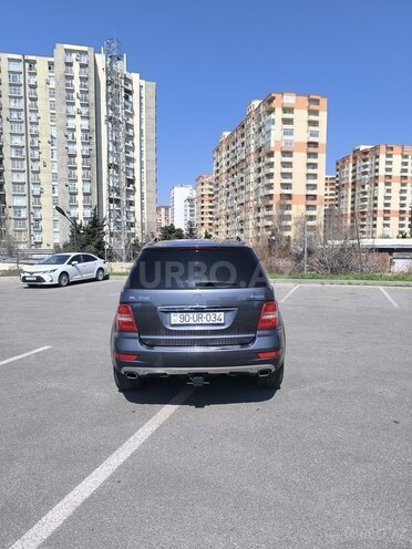 Mercedes ML 350 4MATIC 2010, 130,856 km - 3.5 l - Bakı