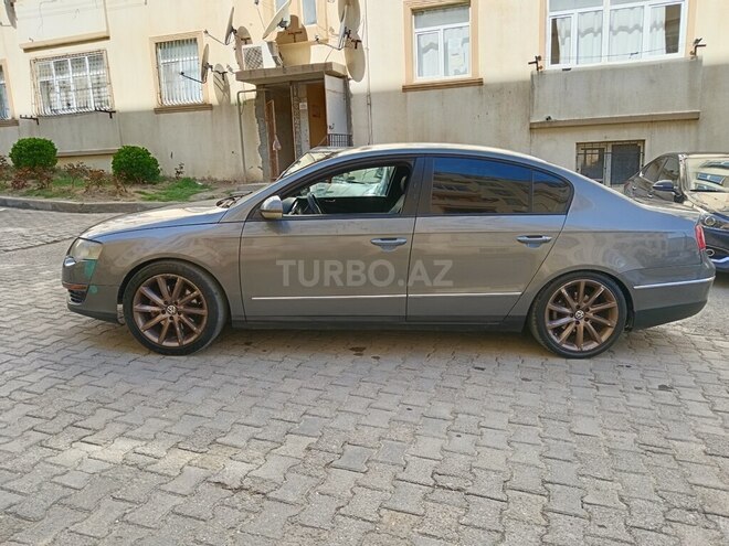 Volkswagen Passat 2006, 265,000 km - 2.0 l - Bakı