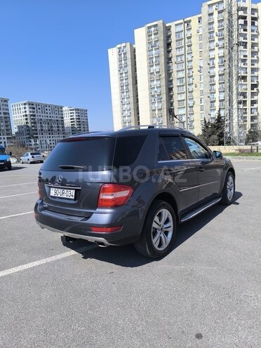 Mercedes ML 350 4MATIC 2010, 130,856 km - 3.5 l - Bakı