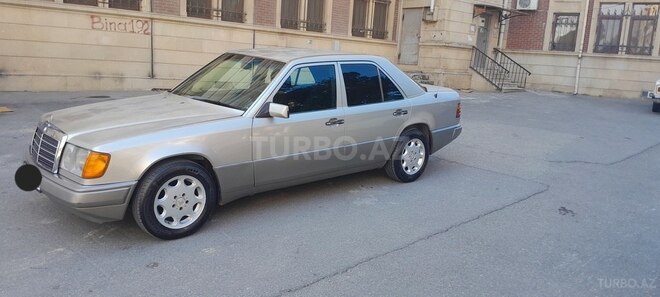 Mercedes E 200 d 1990, 432,167 km - 2.0 л - Bakı