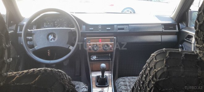 Mercedes E 200 d 1990, 432,167 km - 2.0 л - Bakı