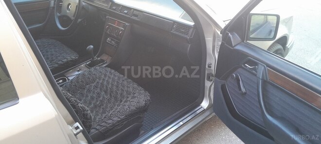 Mercedes E 200 d 1990, 432,167 km - 2.0 л - Bakı
