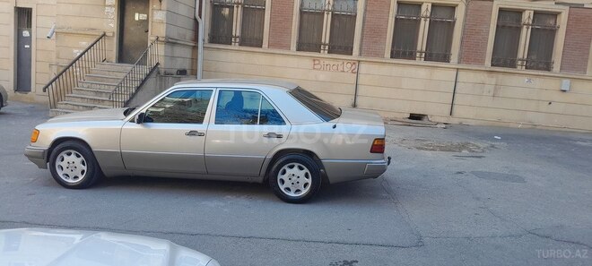 Mercedes E 200 d 1990, 432,167 km - 2.0 л - Bakı