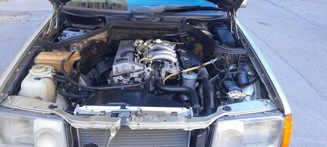 Mercedes E 200 d 1990, 432,167 km - 2.0 л - Bakı