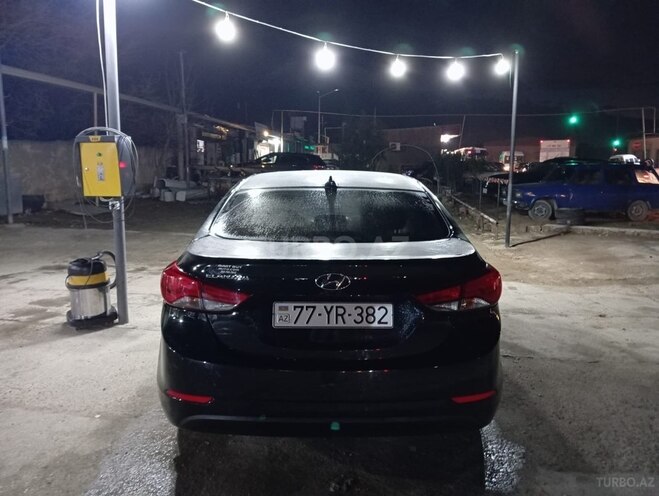 Hyundai Elantra 2015, 175,110 km - 1.8 l - Bakı