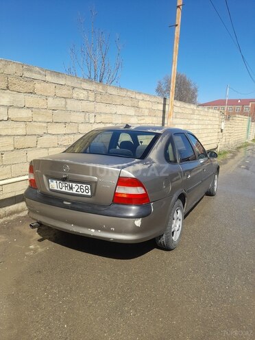 Opel Vectra 1996, 357,000 km - 1.8 l - Xaçmaz