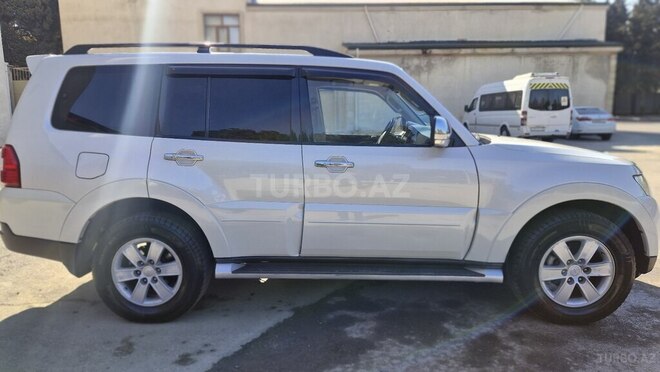 Mitsubishi Pajero 2007, 194,776 km - 3.0 l - Bakı