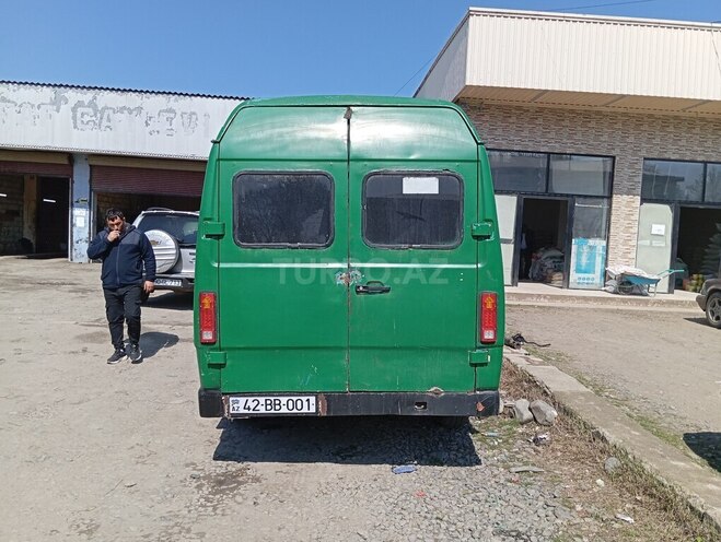 Mercedes 410 D 1992, 256,000 km - 2.5 л - Lənkəran