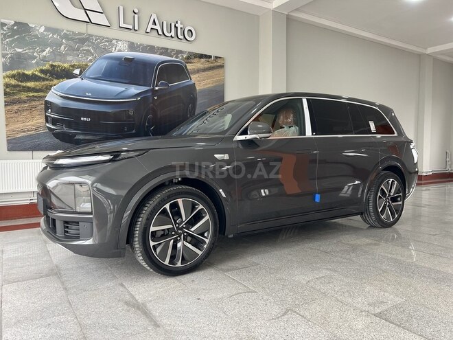 Li Auto L7-3