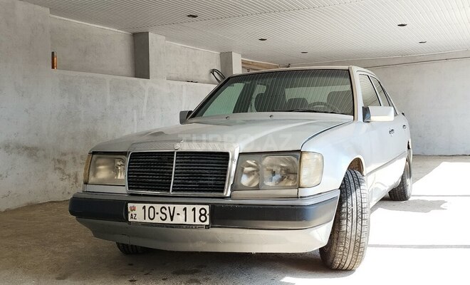 Mercedes E 200 d 1992, 421,000 km - 2.0 л - Şamaxı